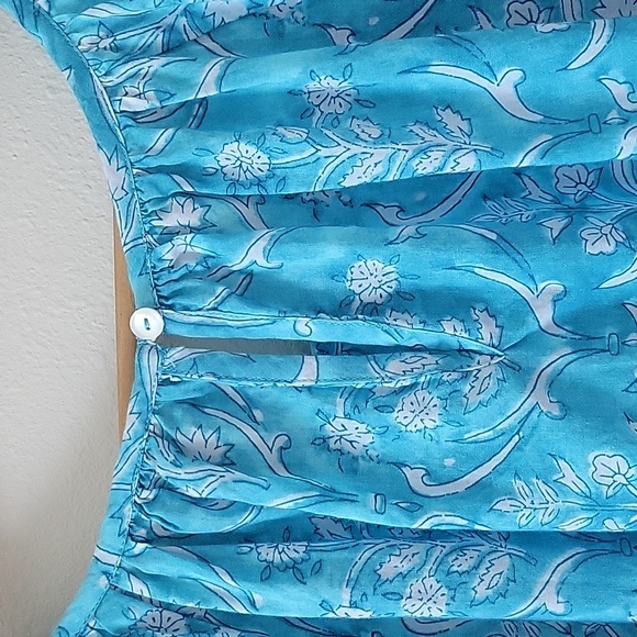 Soft Surroundings Light Blue Puff Sleeve Blouse Size Large - Picture 4 of 6